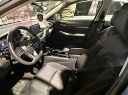 نيسان ألتيما